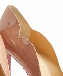 Christian Louboutin Hot Chick Patent Leather Pumps 100 PK1A Courts 13 Christian Louboutin Hot Chick Patent Leather Pumps 100 PK1A Courts -Christian Louboutin Online Shop christian louboutin hot chick patent leather pumps 100 16738838 32852900 1000