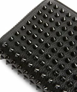 Christian Louboutin Panettone Spike-Embellished Wallet CM53 Wallets 7 Christian Louboutin Panettone Spike-Embellished Wallet CM53 Wallets -Christian Louboutin Online Shop christian louboutin panettone spike embellished wallet 16592675 32307423 1000
