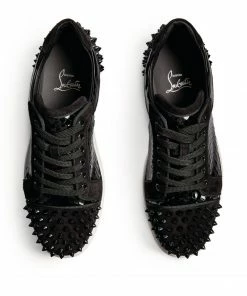 Christian Louboutin Vieira 2 Embellished Patent Leather Sneakers CM53 Low-Top Sneakers -Christian Louboutin Online Shop christian louboutin vieira 2 embellished patent leather sneakers 17763602 37247916 1000