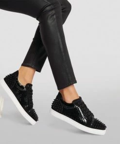 Christian Louboutin Vieira 2 Embellished Patent Leather Sneakers CM53 Low-Top Sneakers -Christian Louboutin Online Shop christian louboutin vieira 2 embellished patent leather sneakers 17763602 37248668 1000